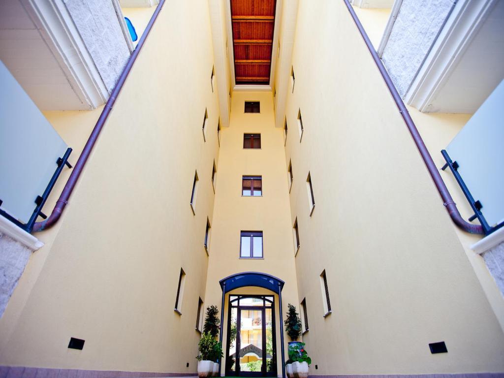 Residence La Guirita Tortoreto Eksteriør billede